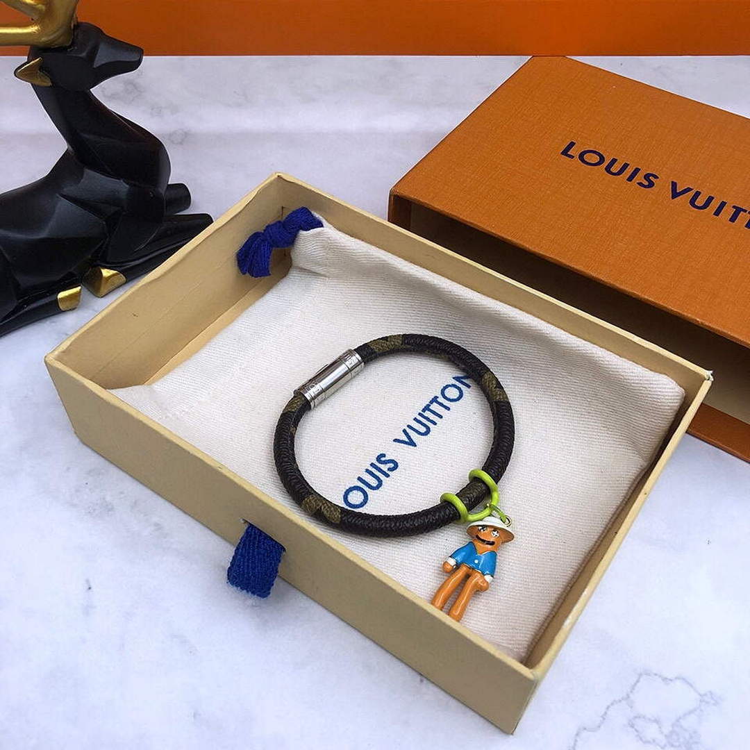 LV M8002E Louis Vuitton Hang It Bracelet Monogram