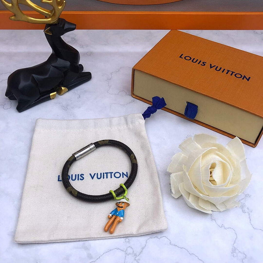 LV M8002E Louis Vuitton Hang It Bracelet Monogram