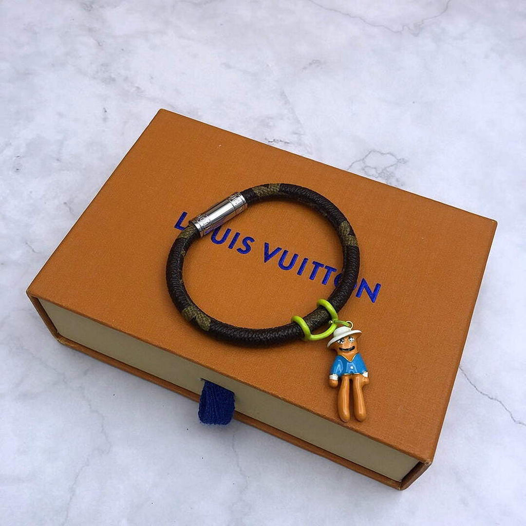 LV M8002E Louis Vuitton Hang It Bracelet Monogram