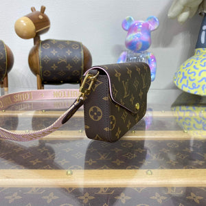 LV M80091 Louis Vuitton F¨¦licie Strap & Go Bag Pink - Default Title - View 3