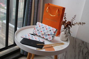 LV M80232 Louis Vuitton M69977 Game on Felicie Pochette Bag White - Voguebags