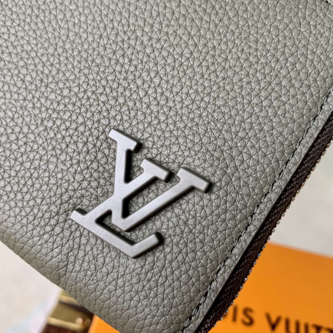 LV M80334 Louis Vuitton Zippy Wallet Horizontal Dark Green