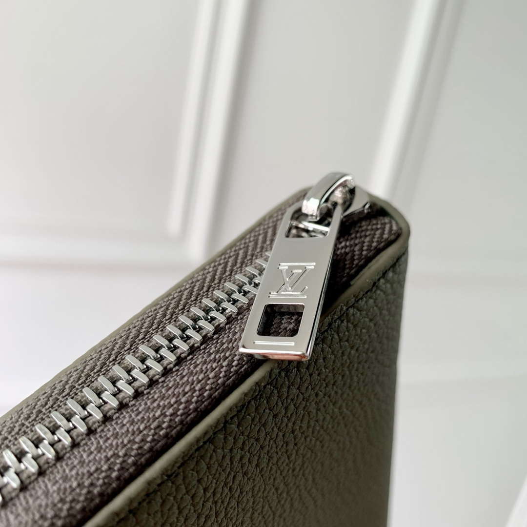 LV M80334 Louis Vuitton Zippy Wallet Horizontal Dark Green