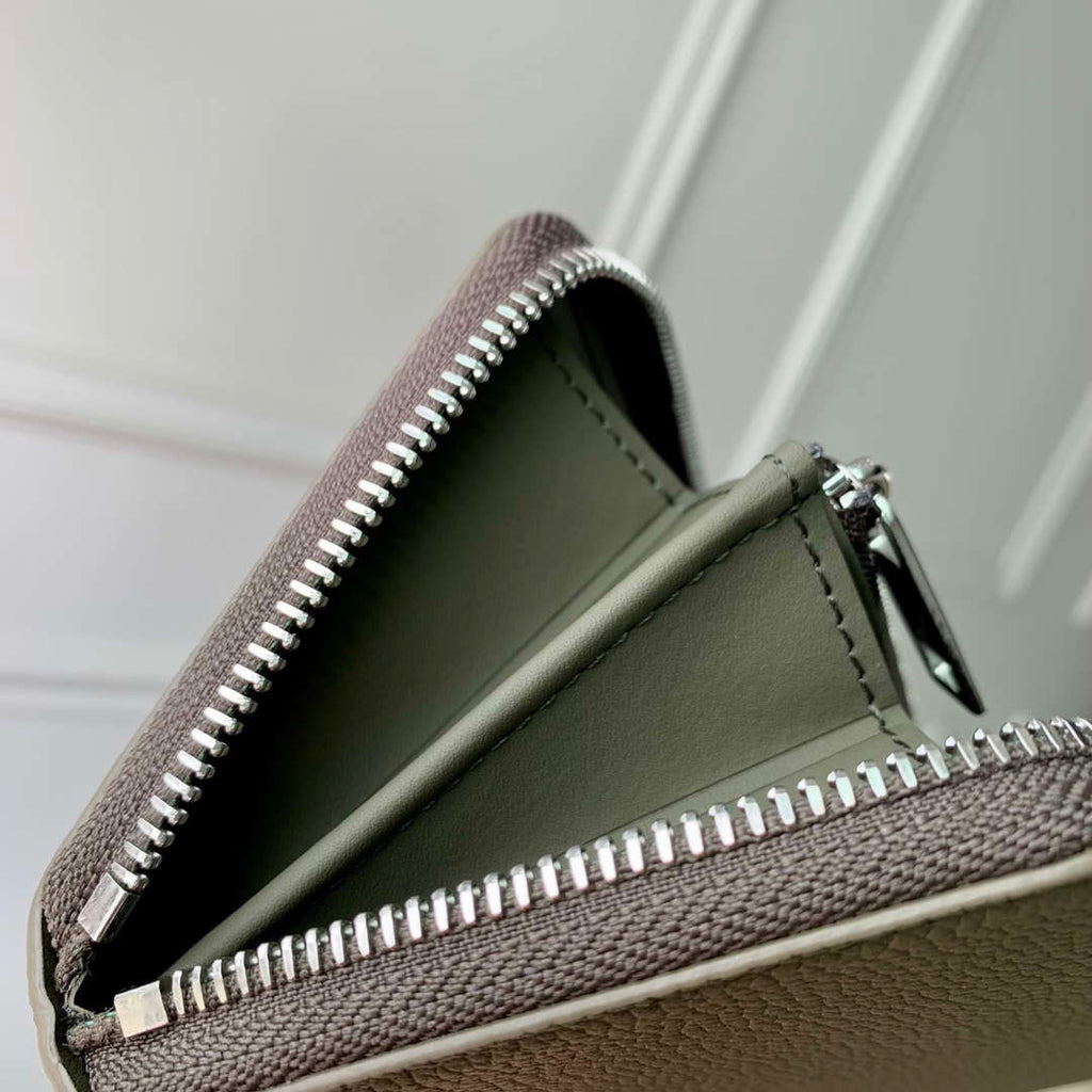 LV M80334 Louis Vuitton Zippy Wallet Horizontal Dark Green