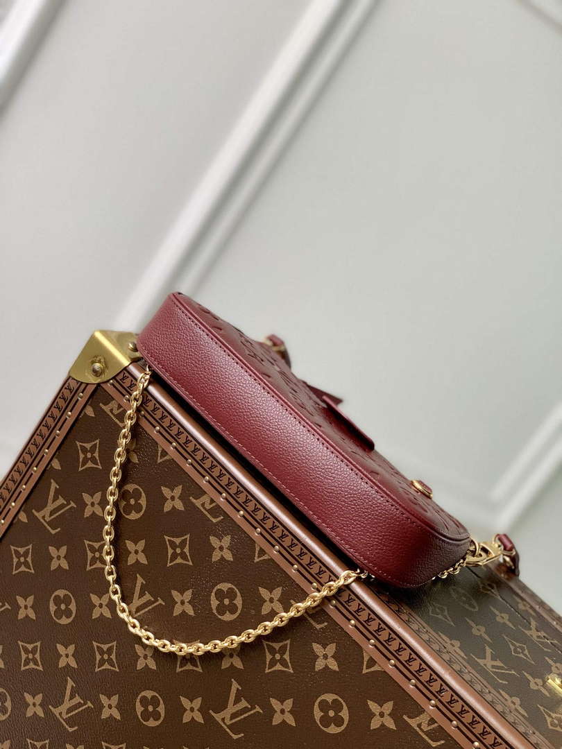 LV M80349 Louis Vuitton Easy Pouch On Strap Bag Wine Red - Default Title - View 4