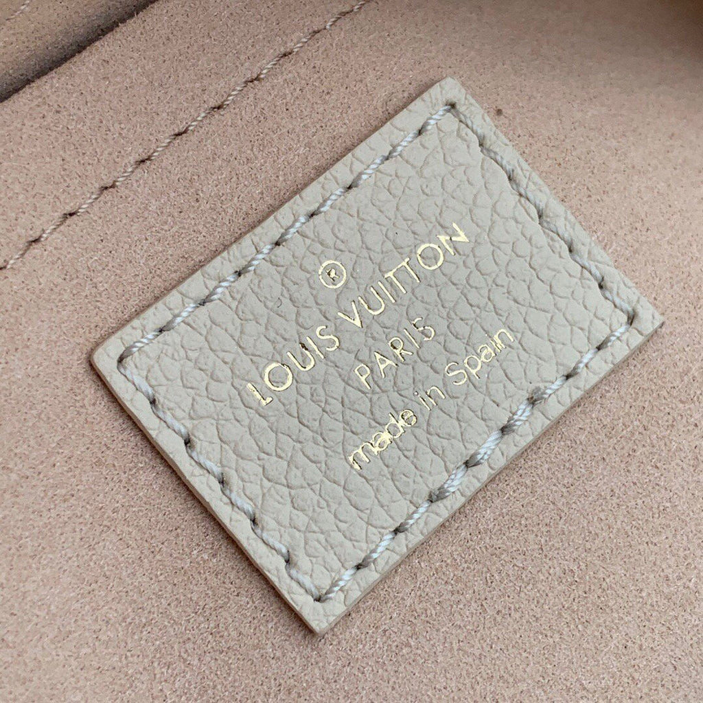 LV M80447 Louis Vuitton M80399 Multi Pochette Accessoires Bag Creme