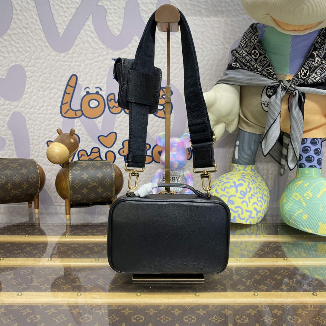 LV M80450 Louis Vuitton Utility Crossbody Bag Black