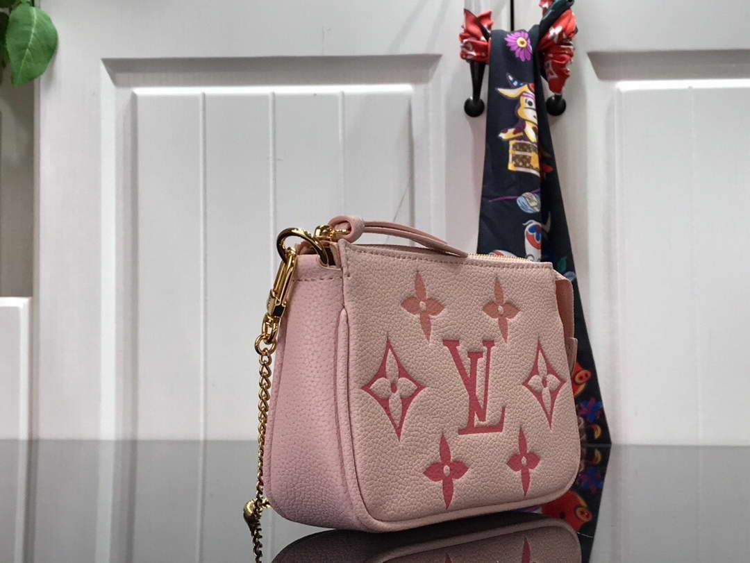 LV M80501 Louis Vuitton Mini Pochette Accessoires Pink - luxibagsmall