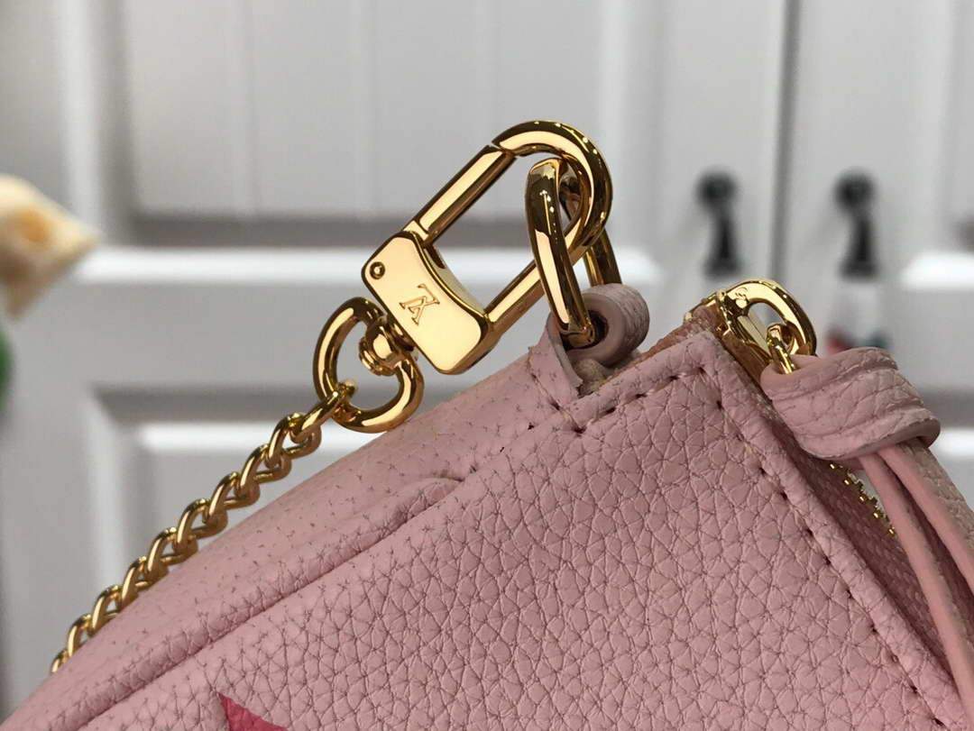 LV M80501 Louis Vuitton Mini Pochette Accessoires Pink - luxibagsmall