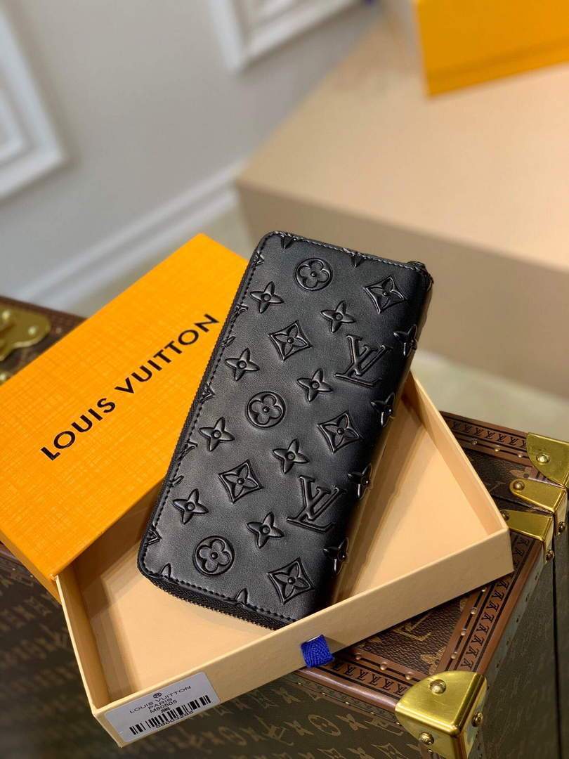 LV M80505 Louis Vuitton Zippy Wallet Vertical Black