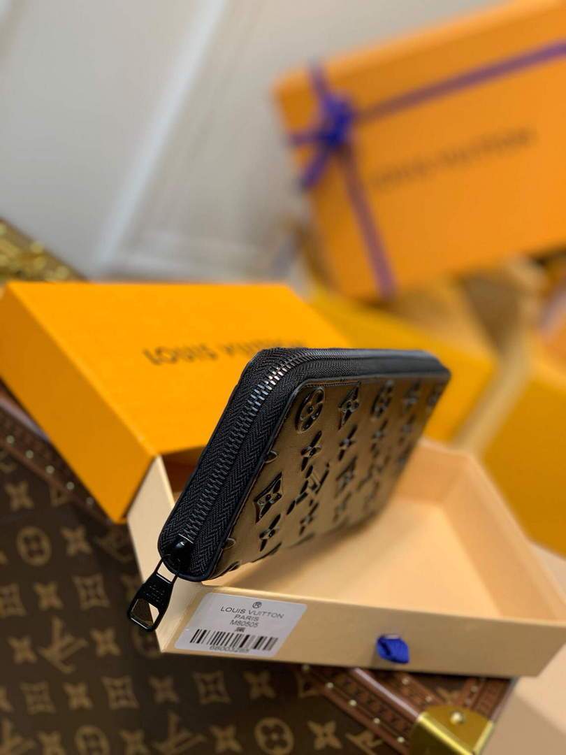 LV M80505 Louis Vuitton Zippy Wallet Vertical Black