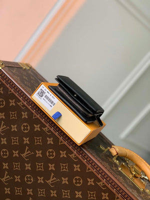LV M80629 Louis Vuitton Cl¨¦a Wallet Monogram Empreinte Leather Black - Default Title - View 3