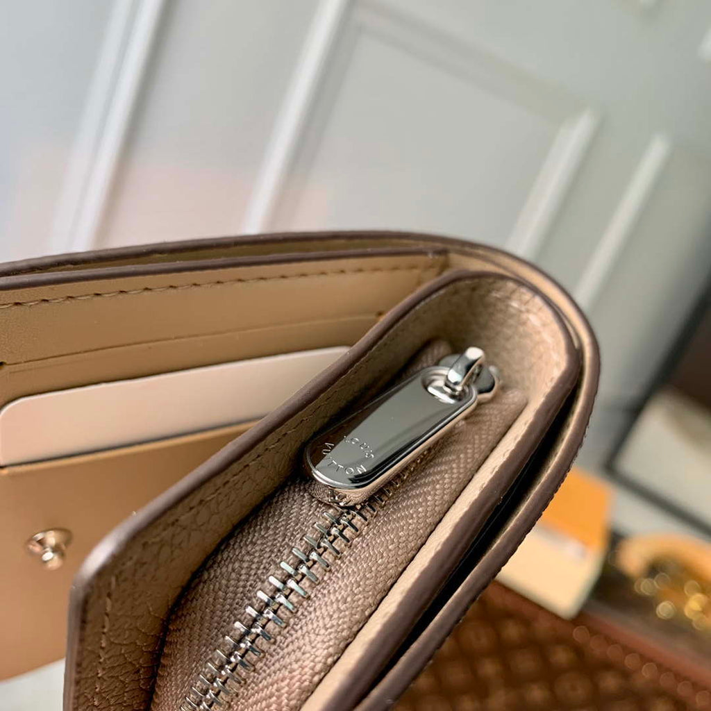 LV M80817 Louis Vuitton Cl¨¦a Wallet Mahina Galet