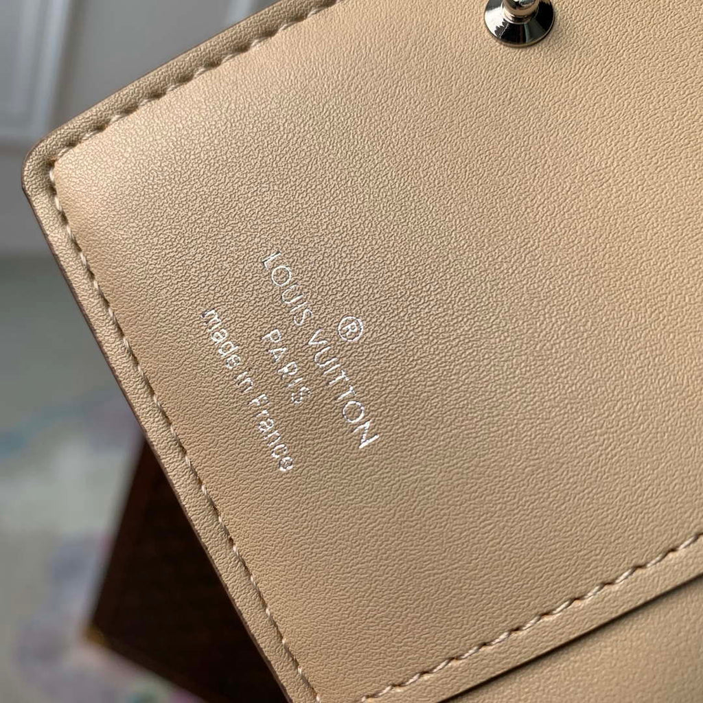 LV M80817 Louis Vuitton Cl¨¦a Wallet Mahina Galet