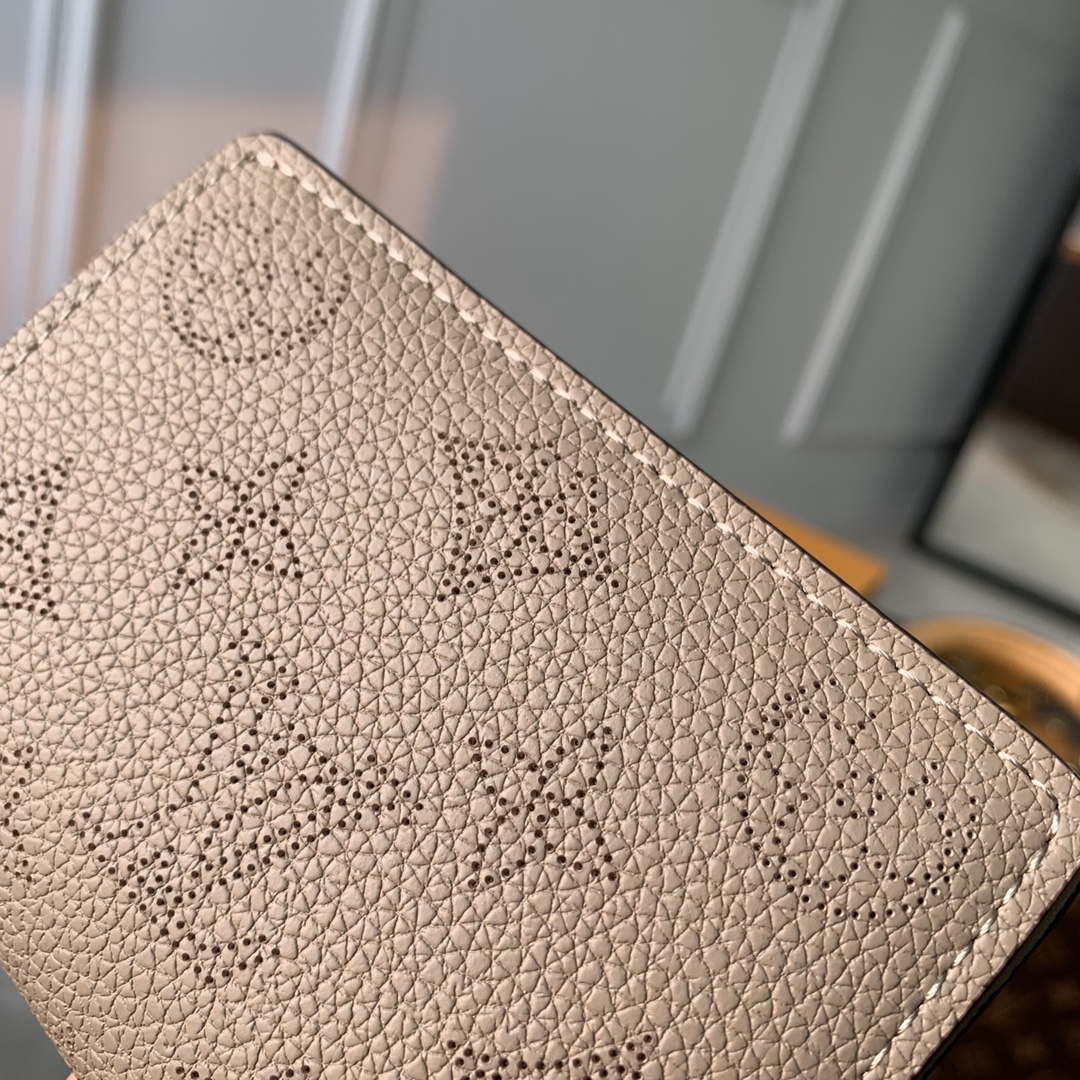LV M80817 Louis Vuitton Cl¨¦a Wallet Mahina Galet