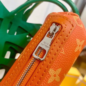LV M80851 Louis Vuitton Carrot Pouch Orange - Default Title - View 3