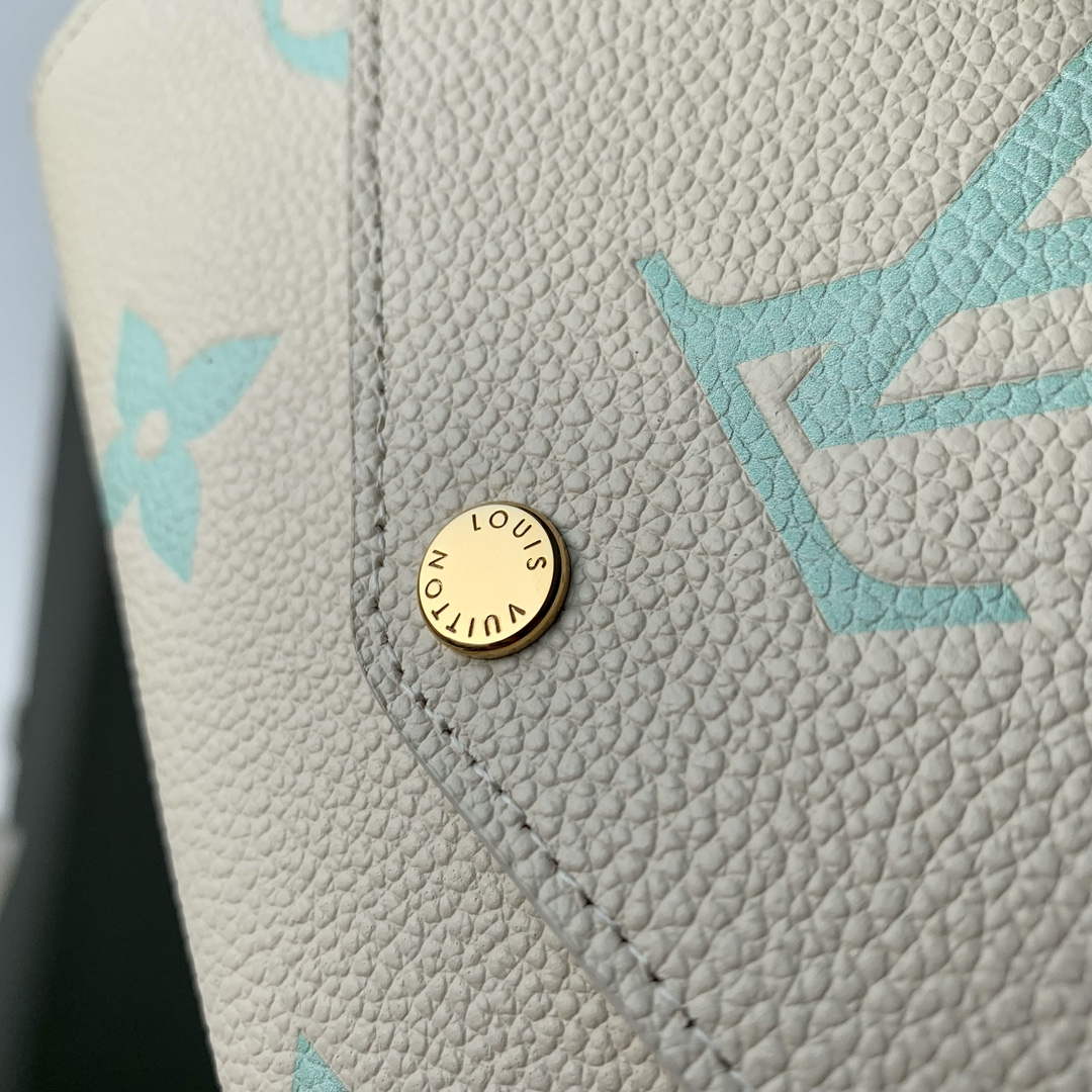 LV M81049 Louis Vuitton Sarah Wallet Matcha green