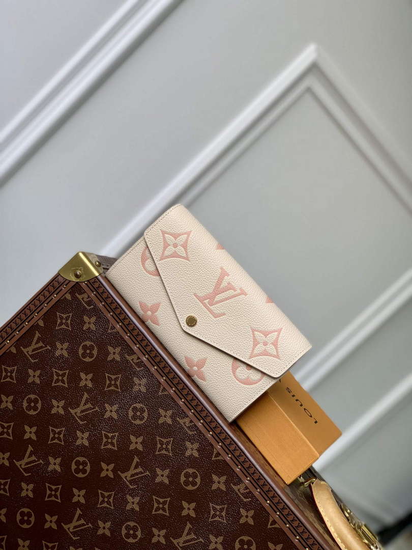 LV M81049 Louis Vuitton Sarah Wallet Pink - Default Title - View 1