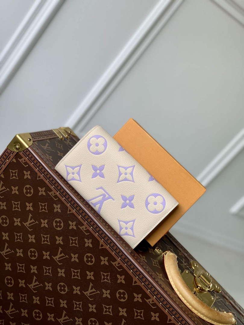 LV M81049 Louis Vuitton Sarah Wallet Taro Purple