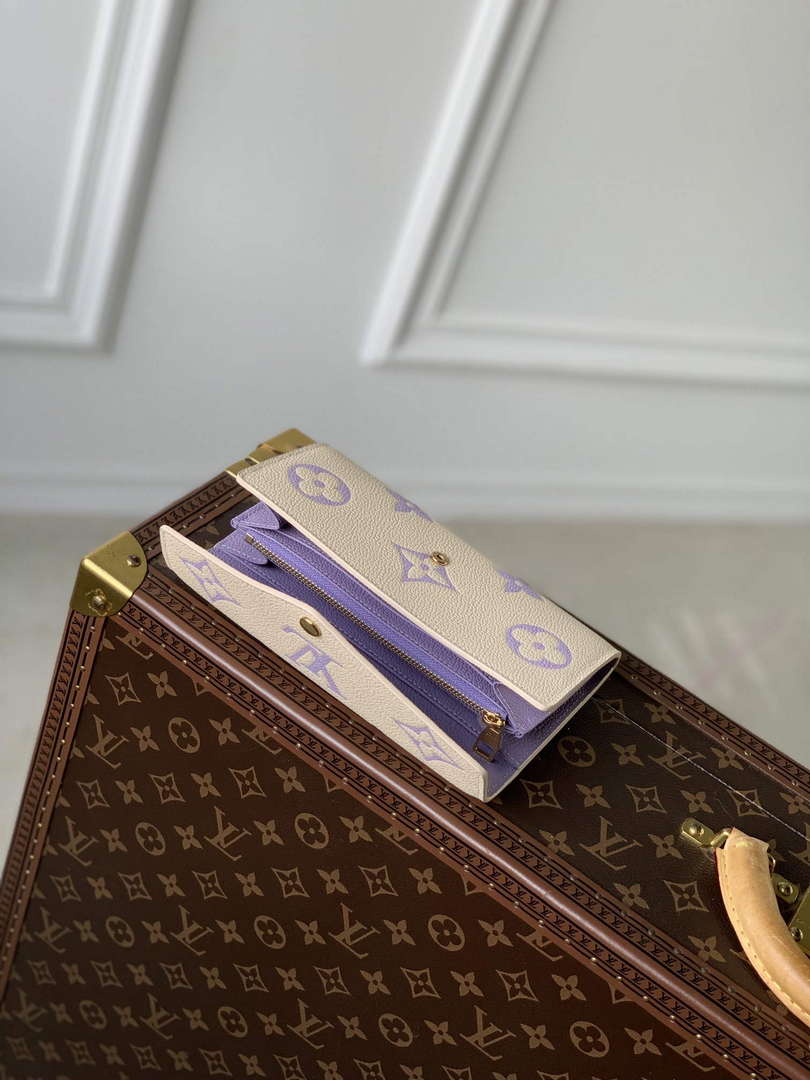 LV M81049 Louis Vuitton Sarah Wallet Taro Purple
