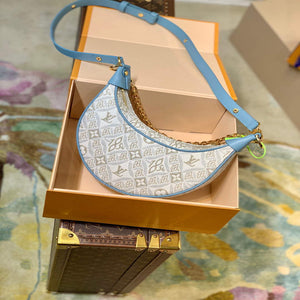 LV M81094 Louis Vuitton Loop Bag Ecru / Blue - Default Title - View 2