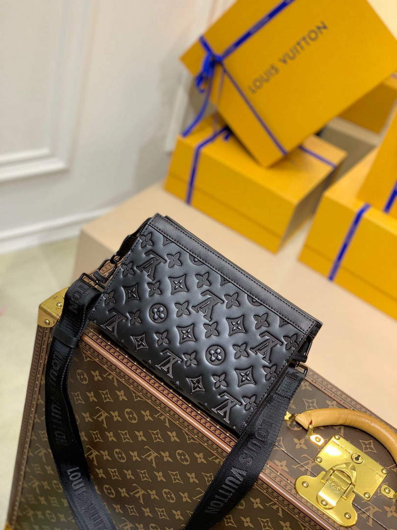 LV M81115 Louis Vuitton Gaston Wearable Wallet Black - Default Title - View 2