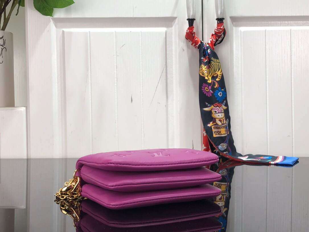 LV M81127 Louis Vuitton Beltbag Coussin Purple - Default Title - View 9