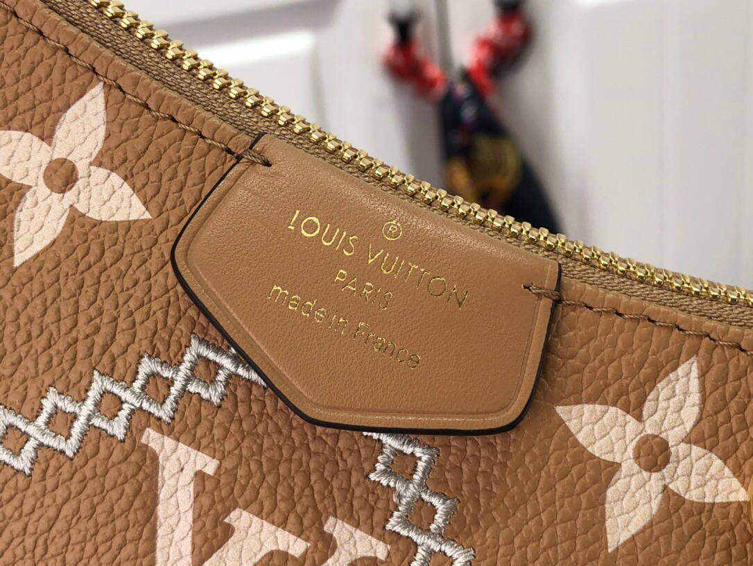 LV M81137 Louis Vuitton Easy Pouch ON Strap Bag - Default Title - View 5