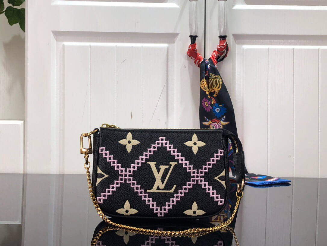 LV M81140 Louis Vuitton Mini Pochette Accessoires Bag Black - Default Title - View 1
