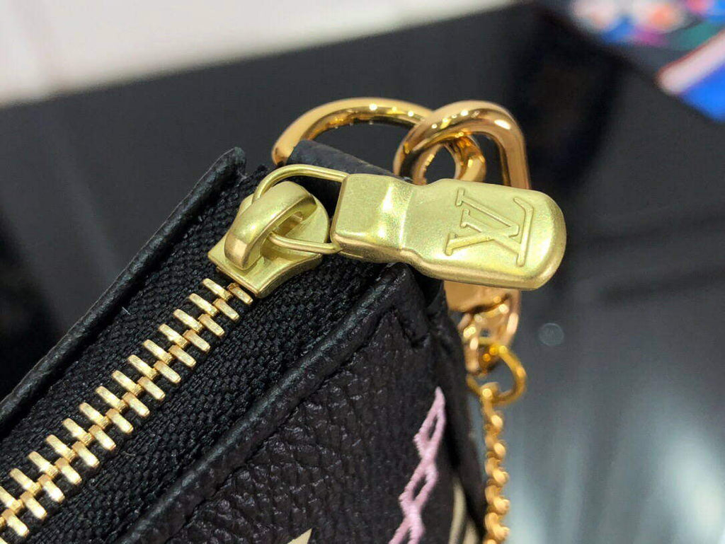 LV M81140 Louis Vuitton Mini Pochette Accessoires Bag Black