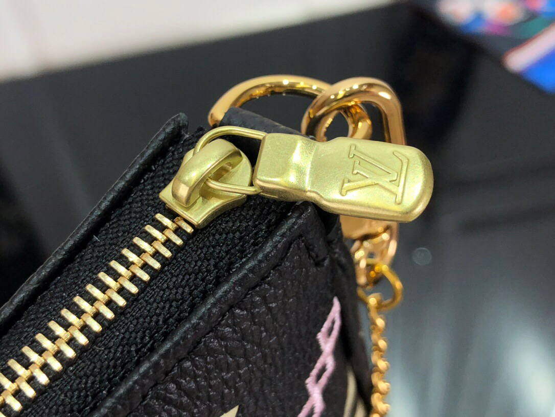 LV M81140 Louis Vuitton Mini Pochette Accessoires Bag Black - Default Title - View 6