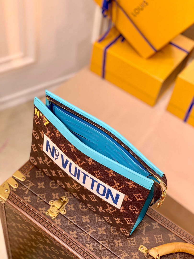 LV M81204 Louis Vuitton Pochette Voyage - Default Title - View 8