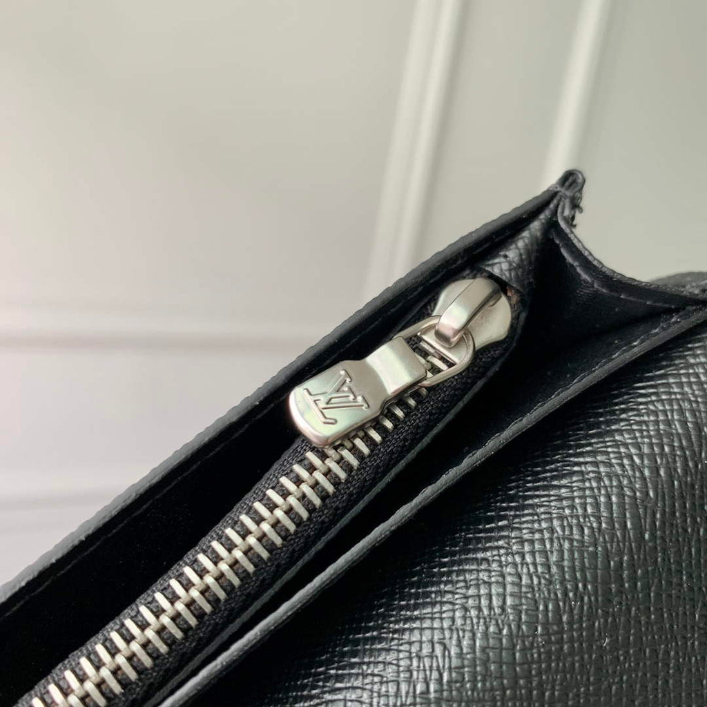 LV M81335 Louis Vuitton Brazza Wallet Gray