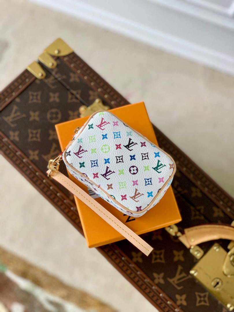 LV M81339 Louis Vuitton Wapity Case Bag White - Default Title - View 6