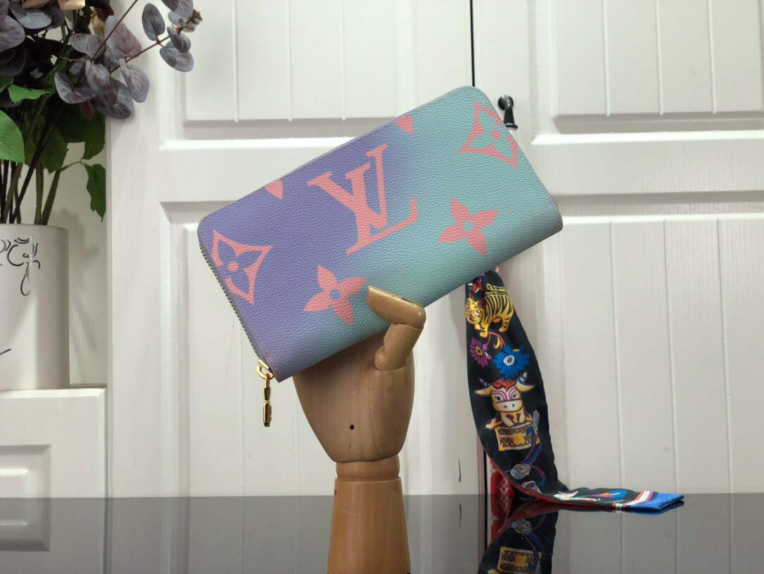 LV M81340 Louis Vuitton Zippy Wallet - Default Title - View 1