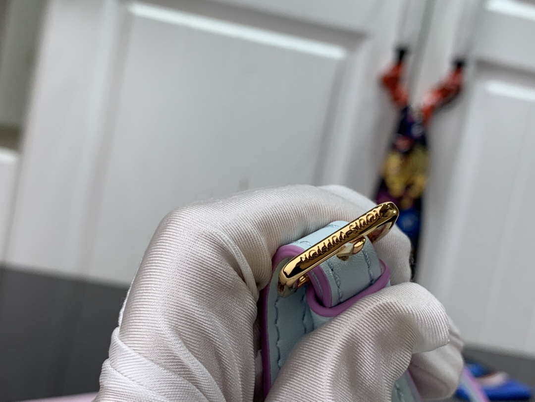 LV M81341 Louis Vuitton Louis Vuitton Petit Sac Plat Bag Monogram - Default Title - View 6