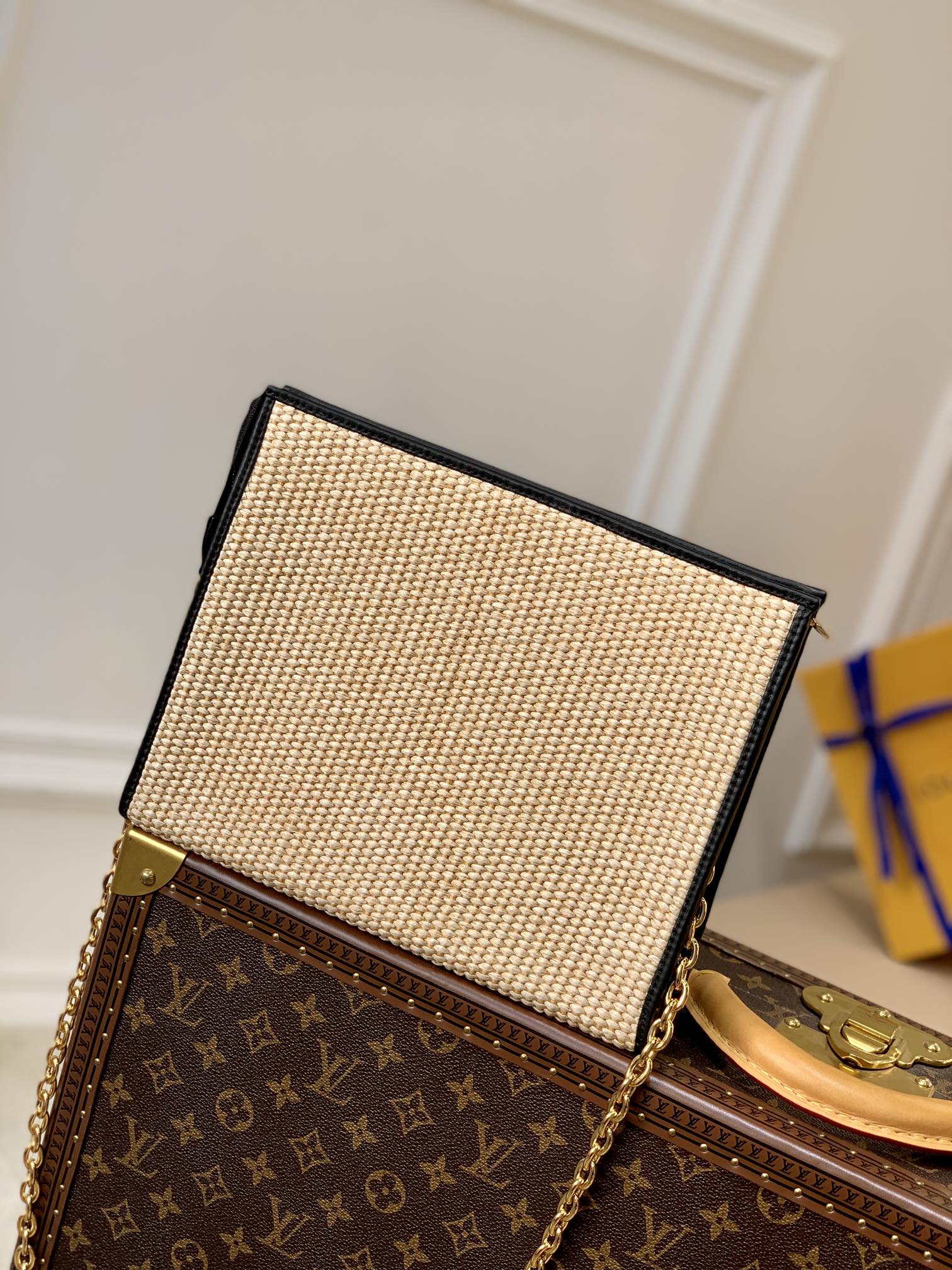 LV M81366 Louis Vuitton Toiletry Pouch on chain Natural and Black - Default Title - View 3