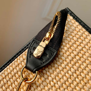 LV M81366 Louis Vuitton Toiletry Pouch on chain Natural and Black - Default Title - View 6