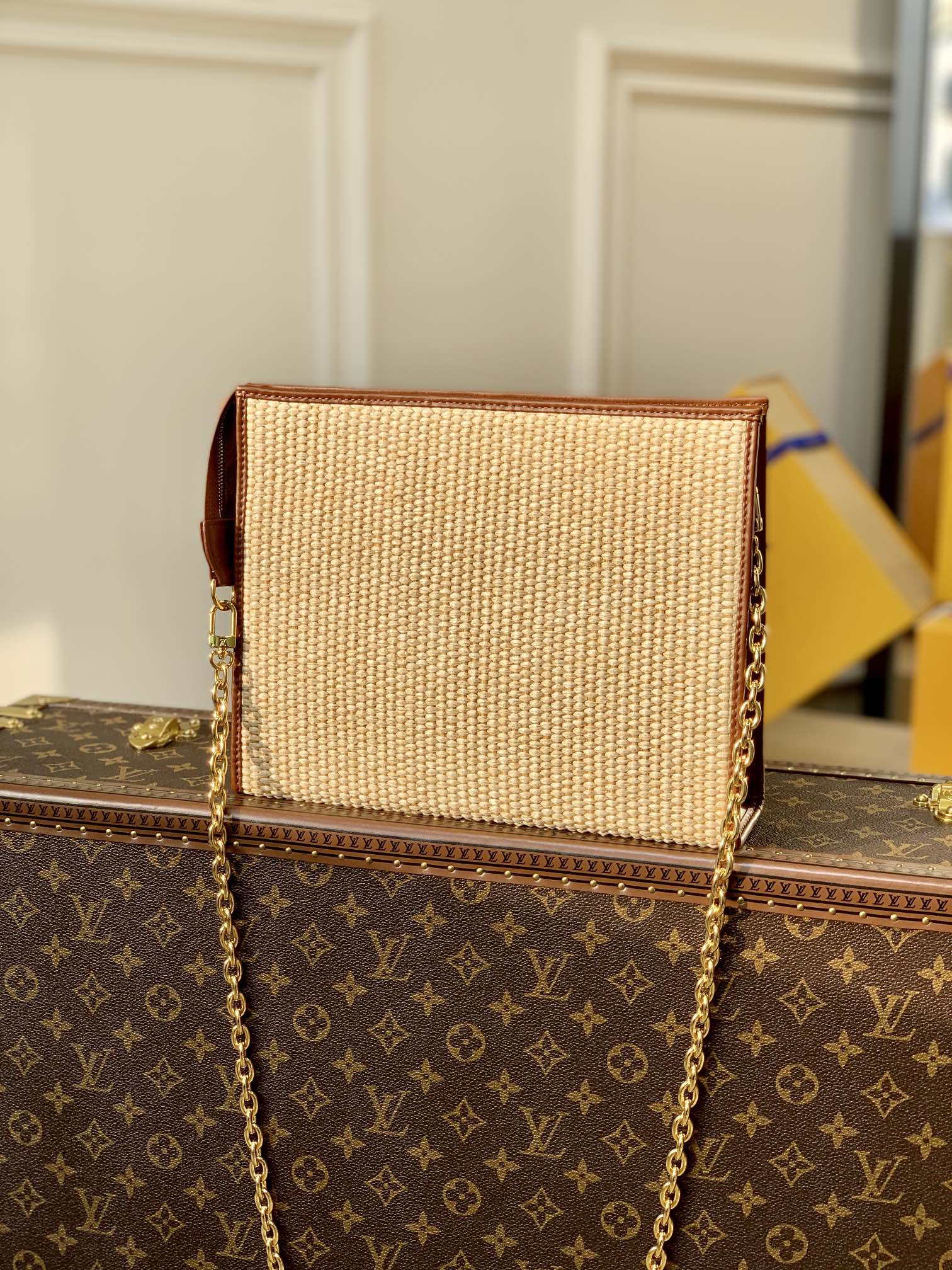 LV M81366 Louis Vuitton Toiletry Pouch on chain Tan - Default Title - View 4