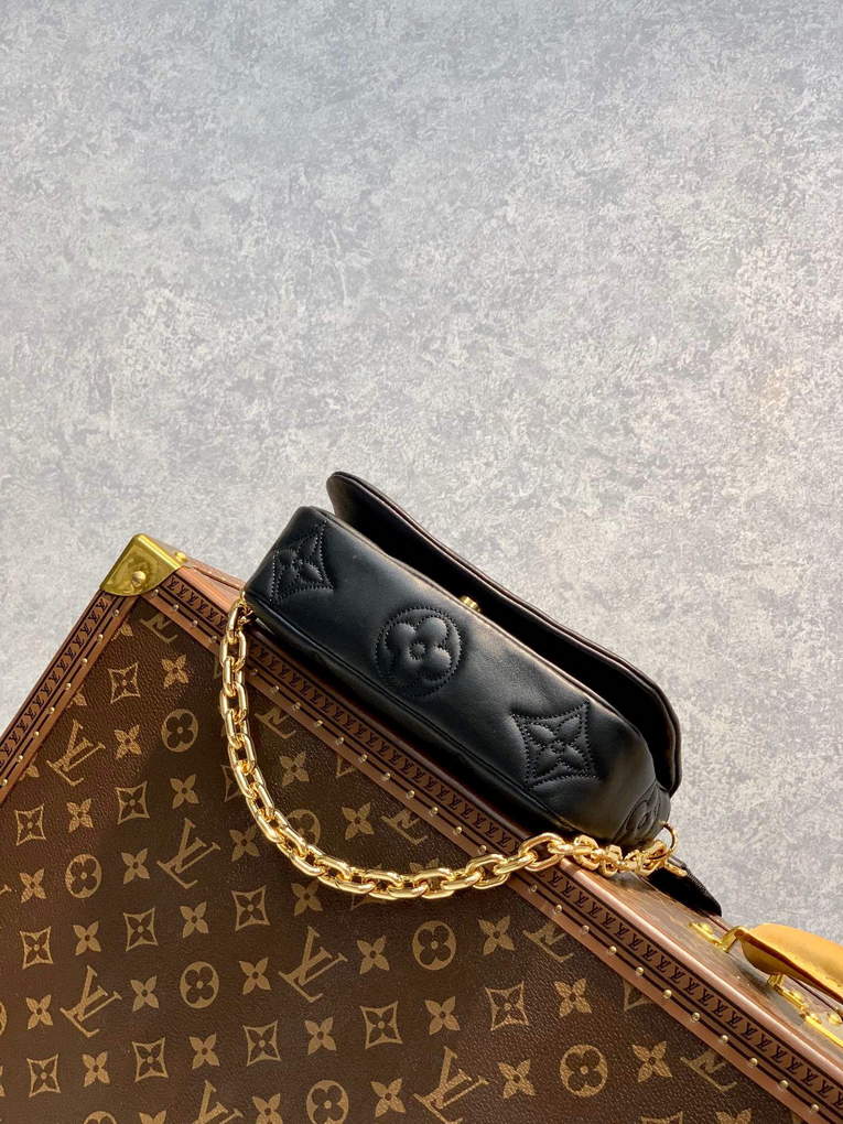 LV M81398 Louis Vuitton Wallet On Strap Bubblegram Black - Default Title - View 3