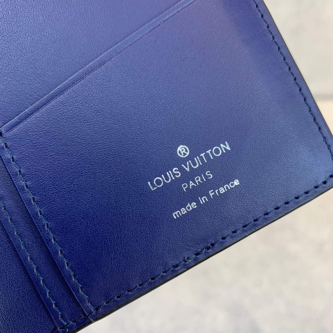 LV M81405 Louis Vuitton Brazza Wallet other leathers Blue - Default Title - View 5