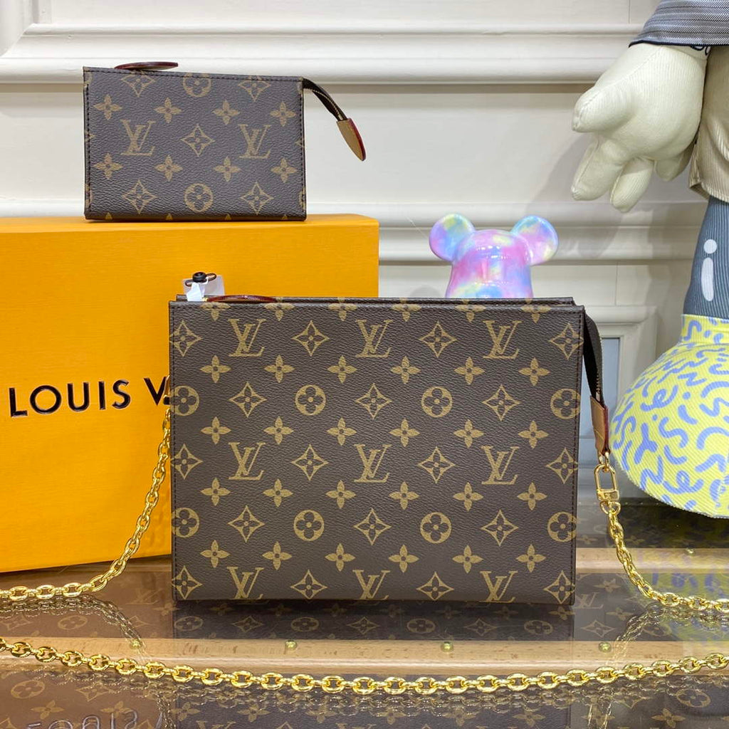 LV M81412 Louis Vuitton Toiletry Pouch On Chain