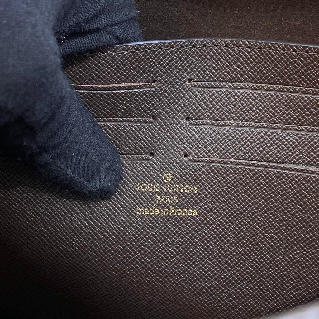 LV M81412 Louis Vuitton Toiletry Pouch On Chain