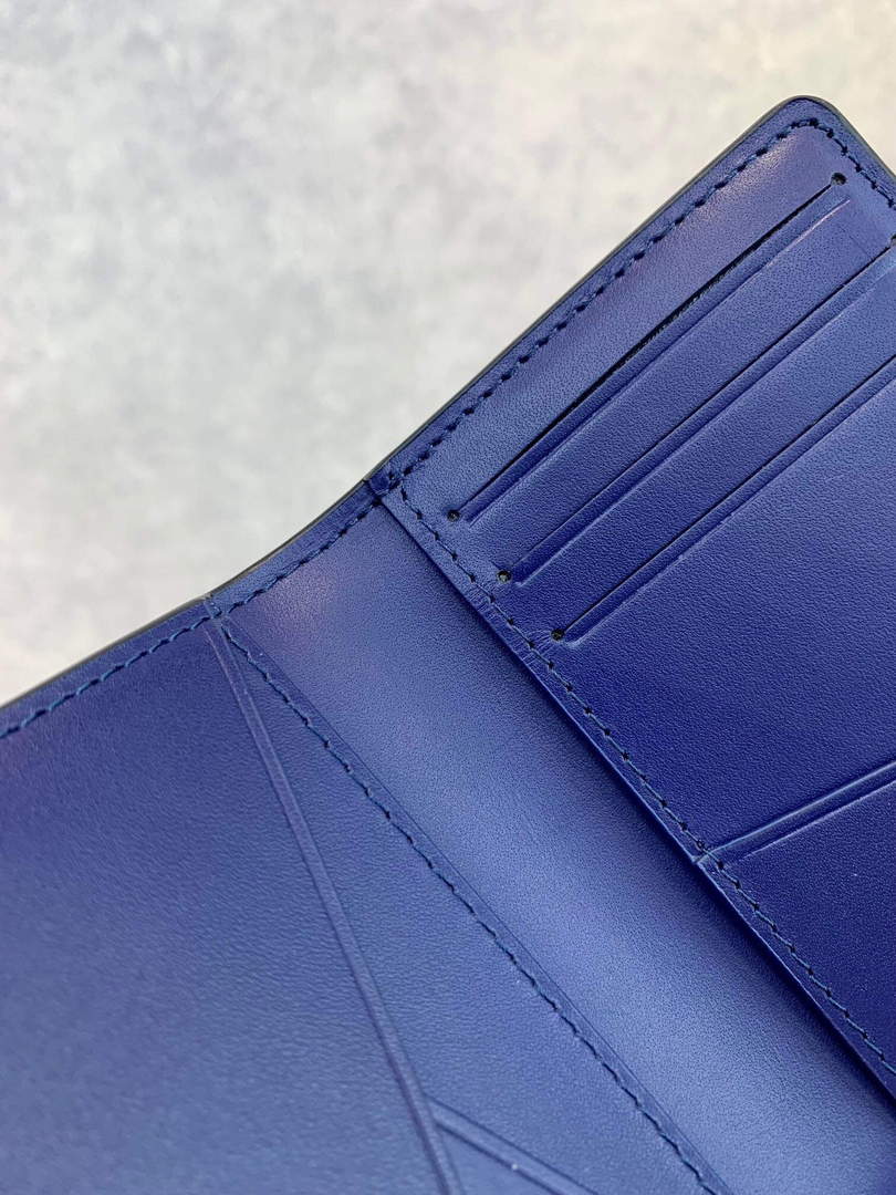 LV M81413 Louis Vuitton Pocket Organizer Other Leathers Blue - Default Title - View 6