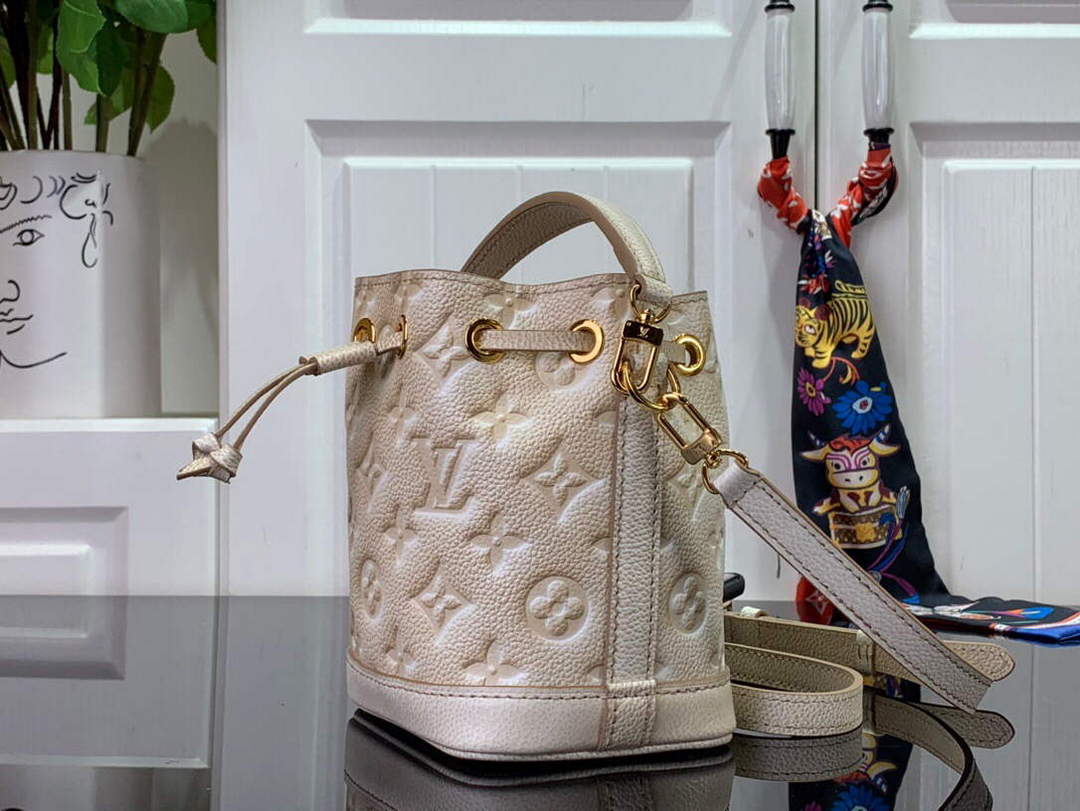 LV M81463 Louis Vuitton NANO NO¨¦ Bucket Bag Light Beige