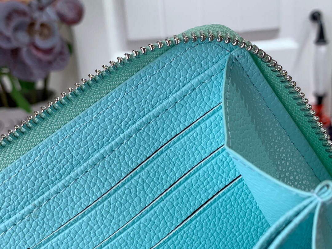 LV M81466 Louis Vuitton Zippy Wallet Vert d'eau Green