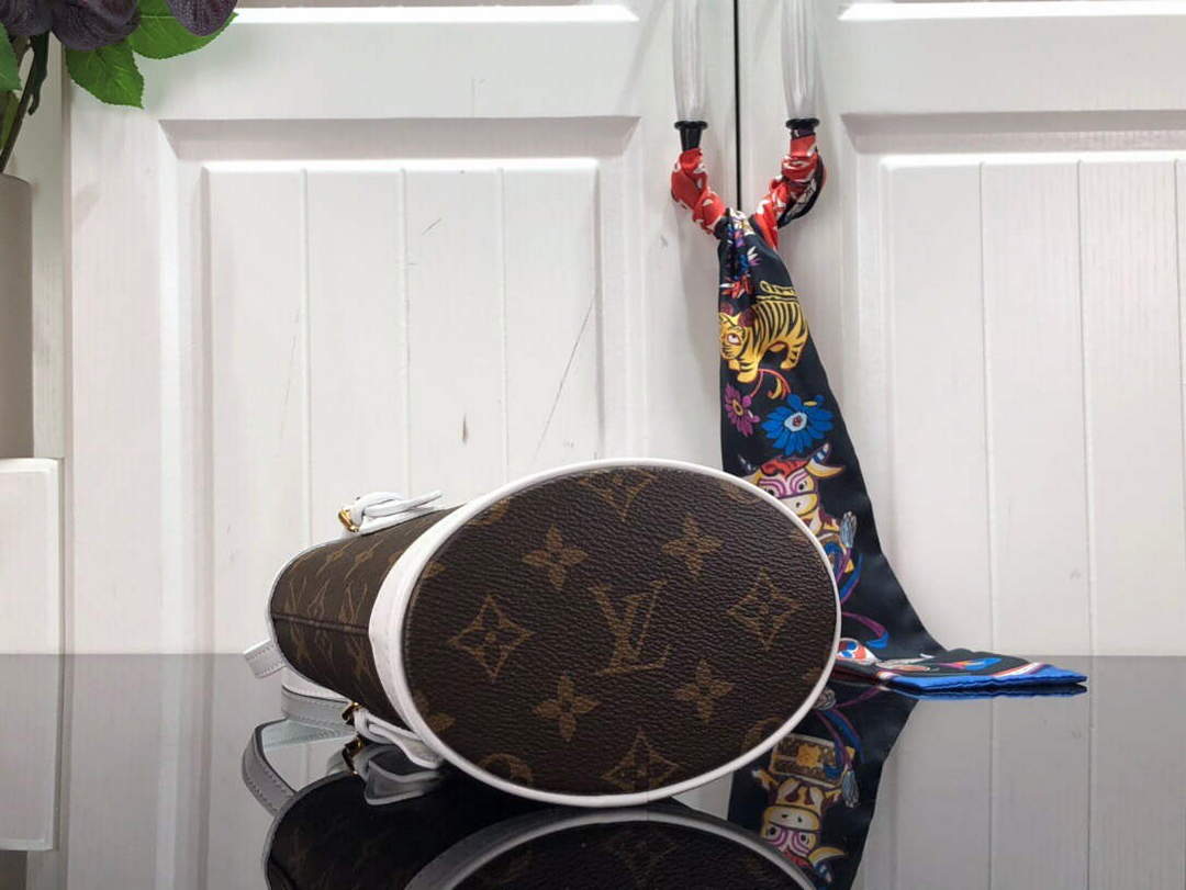 LV M81489 Louis Vuitton Nano Bucket Bag monogram - Default Title - View 4