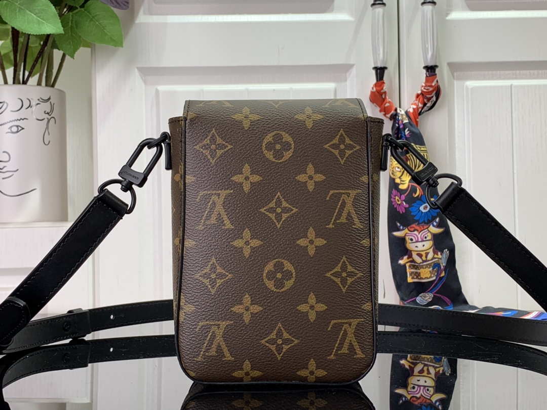 LV M81522 Louis Vuitton S-Lock Vertical Wearable Wallet Monogram - Default Title - View 3