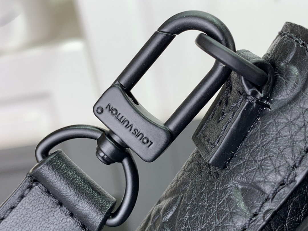 LV M81524 Louis Vuitton S-Lock Vertical Wearable Wallet Black - Default Title - View 6