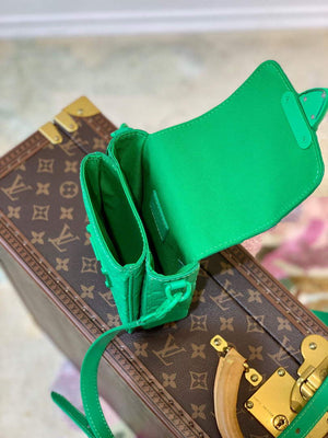 LV M81525 Louis Vuitton S-LOCK Vertical Wearable Wallet Minty Green - Default Title - View 7